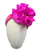 Load image into Gallery viewer, Fuchsia flower
